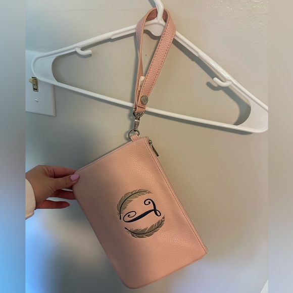 Thirty-One Jewell “T” Embroidered Clutch Wristlet - Picture 2 of 11